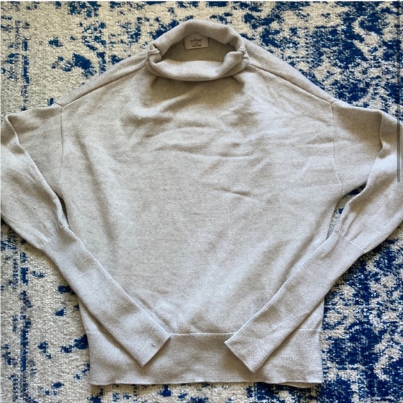 Aritzia Wilfred sweater - Picture 2 of 5